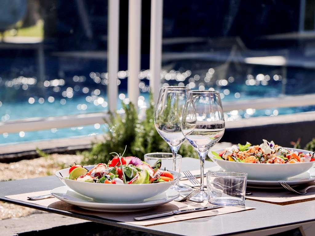Mercure Pau Palais Des Sports Ресторант снимка