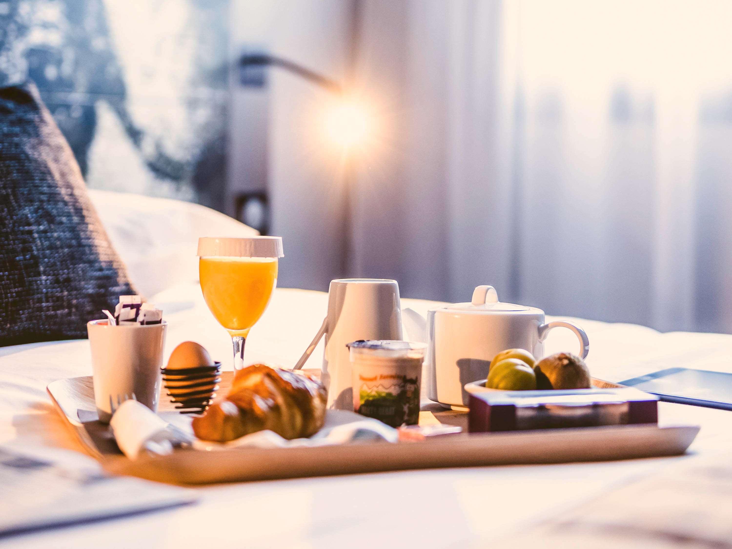 Mercure Pau Palais Des Sports Екстериор снимка