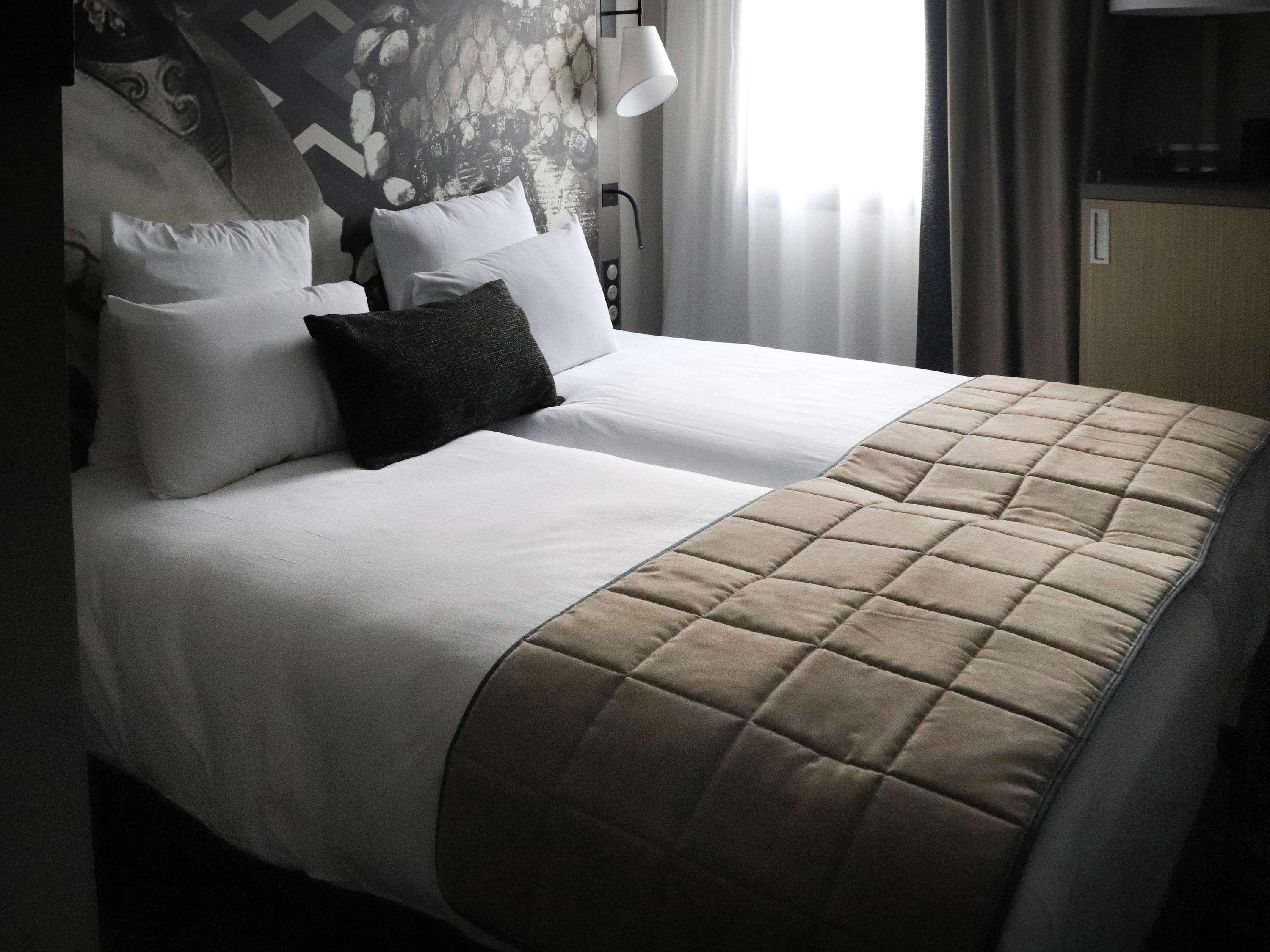 Mercure Pau Palais Des Sports Екстериор снимка